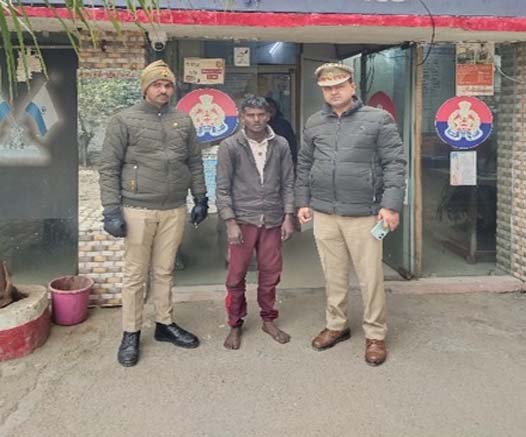 पुलिस ने चाकू सहित आरोपी को किया गिरफ्तार