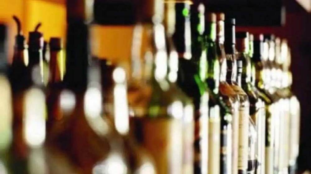 Gujarat : अहमदाबाद में एक साल में 4,103 शराब परमिट की सिफारिशों को मंजूरी
