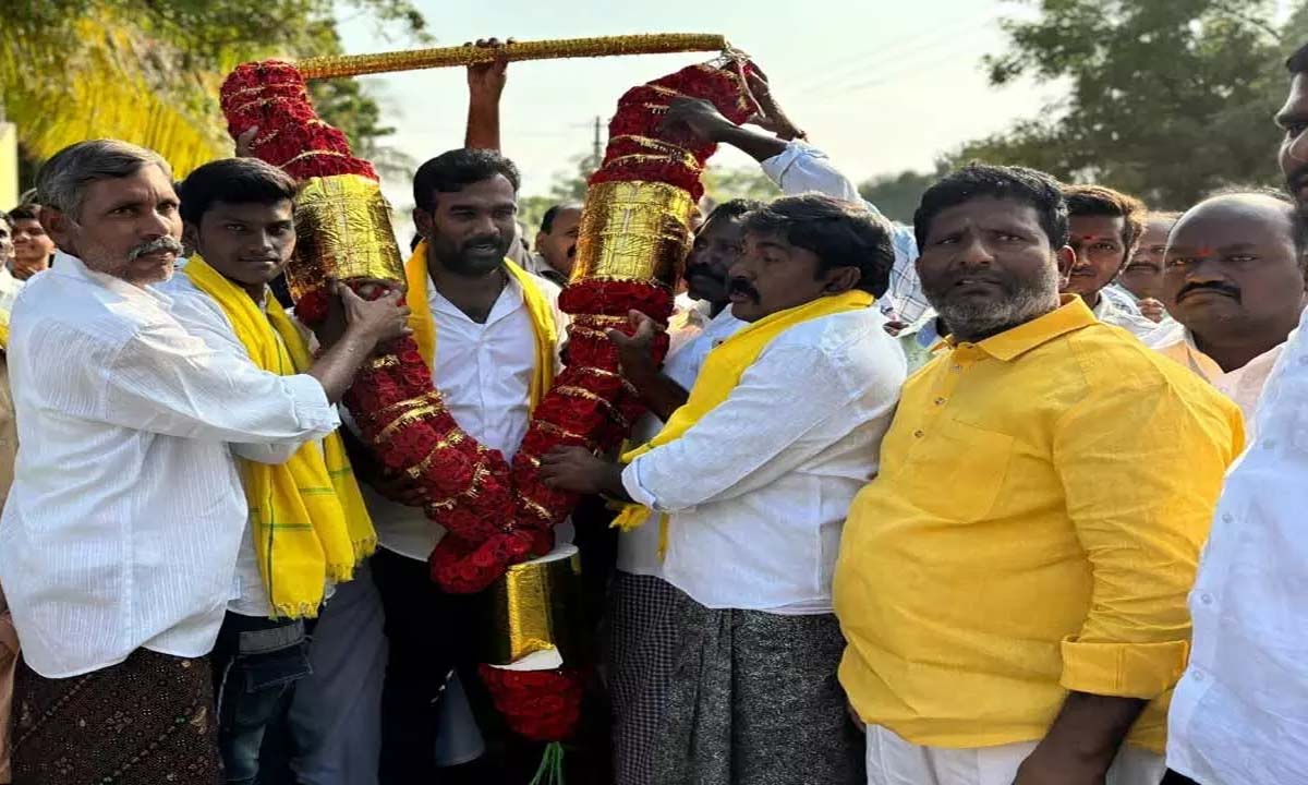 परिताला श्रीराम ने वाईएसआरसीपी की आलोचना की