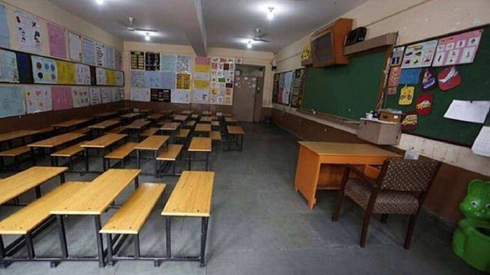 Gujarat : बच्चे को दूध पिलाते समय बरतें सावधानी, रात में स्तनपान कराने से हुई मौत