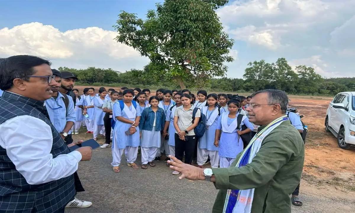 Ratan Lal Nath: देश में विश्वस्तरीय व्यवस्था बनाने के लिए शिक्षा ही मुख्य साधन