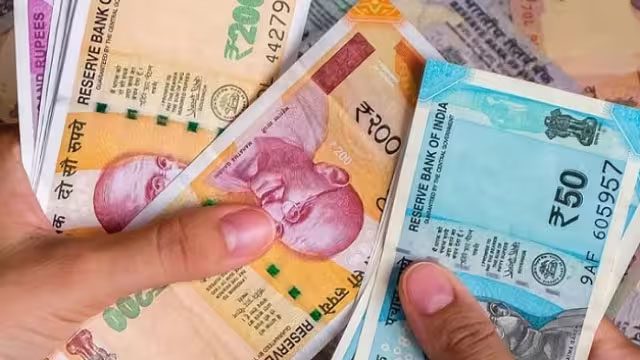 Business : शेयरों का बंटवारा 10 टुकड़ों में किया जाएगा, रिकॉर्ड डेट इसी हफ्ते, शेयर 1 महीने में 50% चढ़ा
