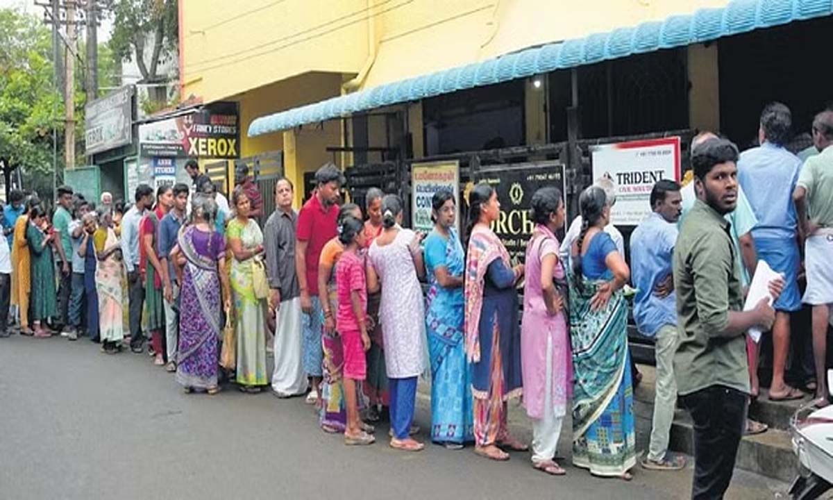 Tamil Nadu: सांसदों ने शाह से मुलाकात की, चक्रवात राहत शीघ्र जारी करने की मांग