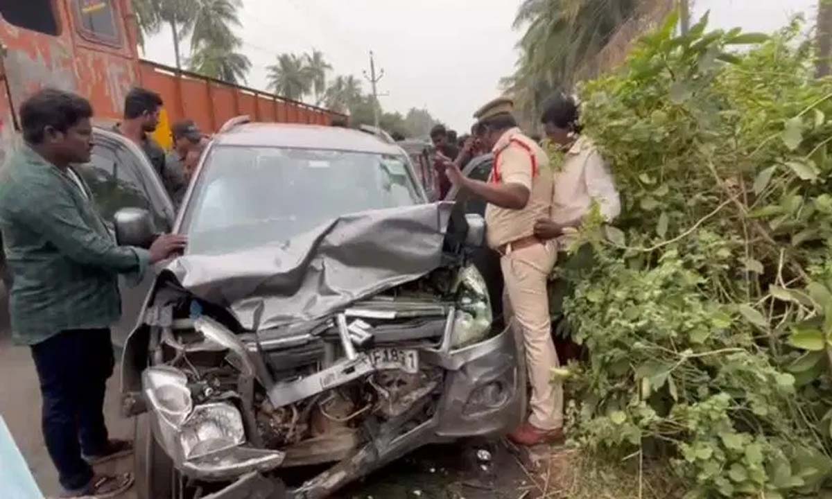 TIRUPATI: भीषण दुर्घटना में एक की मौत, वाईएसआरसी एमएलसी घायल