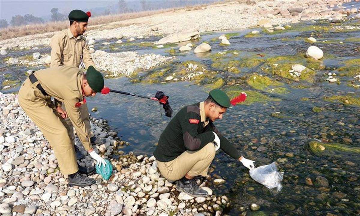 Jammu News: एनसीसी कैडेटों ने तवी तटों की सफाई
