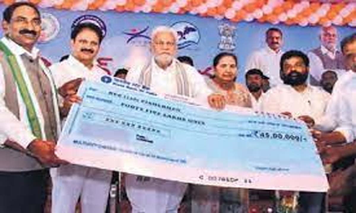 20,000 करोड़ रुपये के विकास