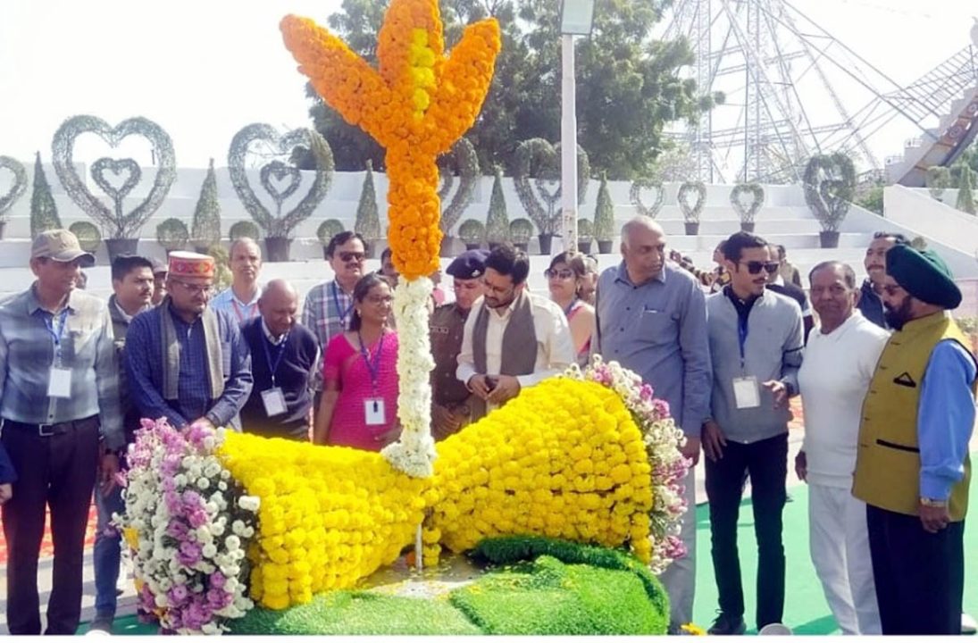 जिला कलक्टर मेहता ने किया हरित संगम पर्यावरण मेले का अवलोकन