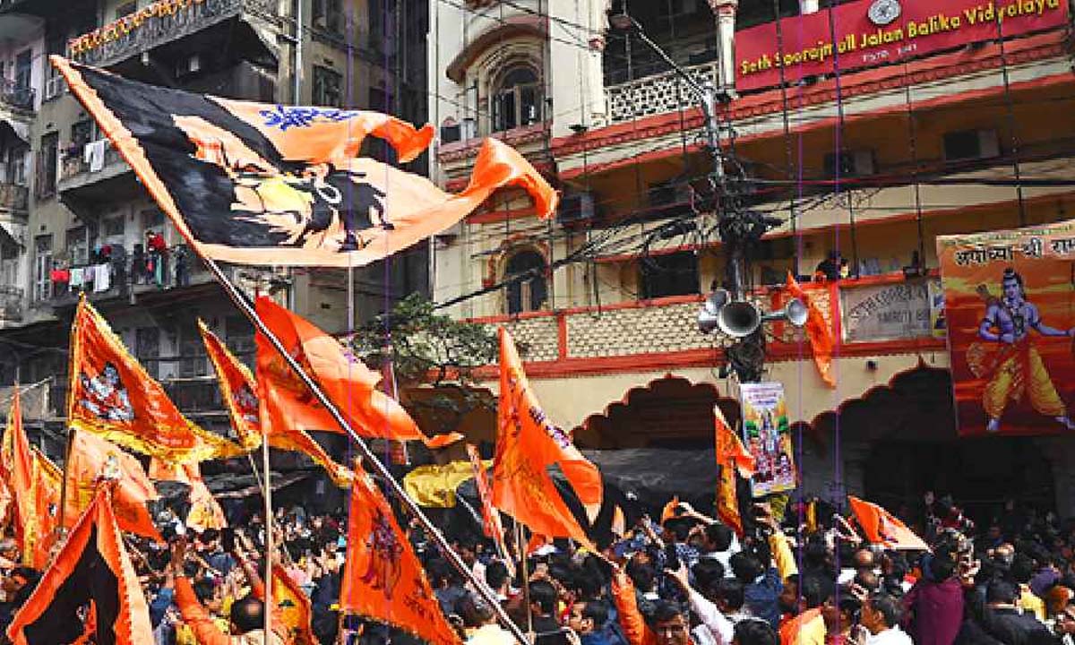 West Bengal: भाजपा नेता सुवेंदु अधिकारी ने मंदिर दिवस पर मध्य कलकत्ता में रैली निकाली