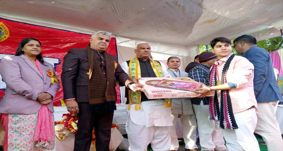 Jaipur : गृह राज्य मंत्री ने प्रतिभा सम्मान समारोह में लिया भाग, सरकार प्रतिभाओं एवं युवाओं सहित