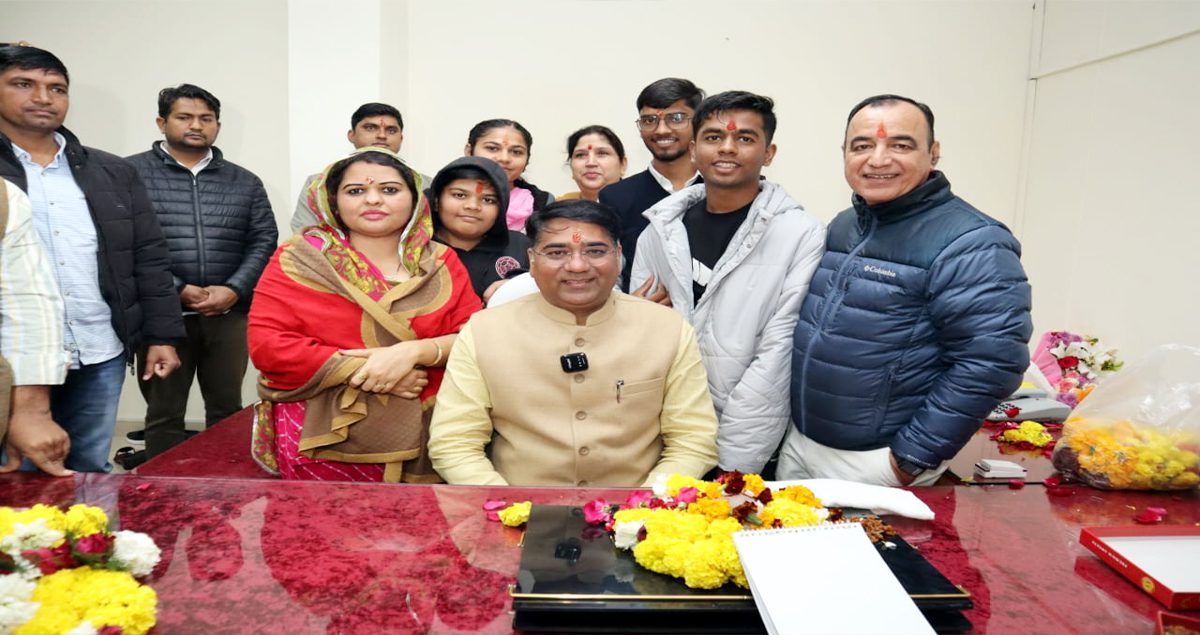 Jaipur : जल संसाधन मंत्री सुरेश सिंह रावत ने ग्रहण किया पदभार