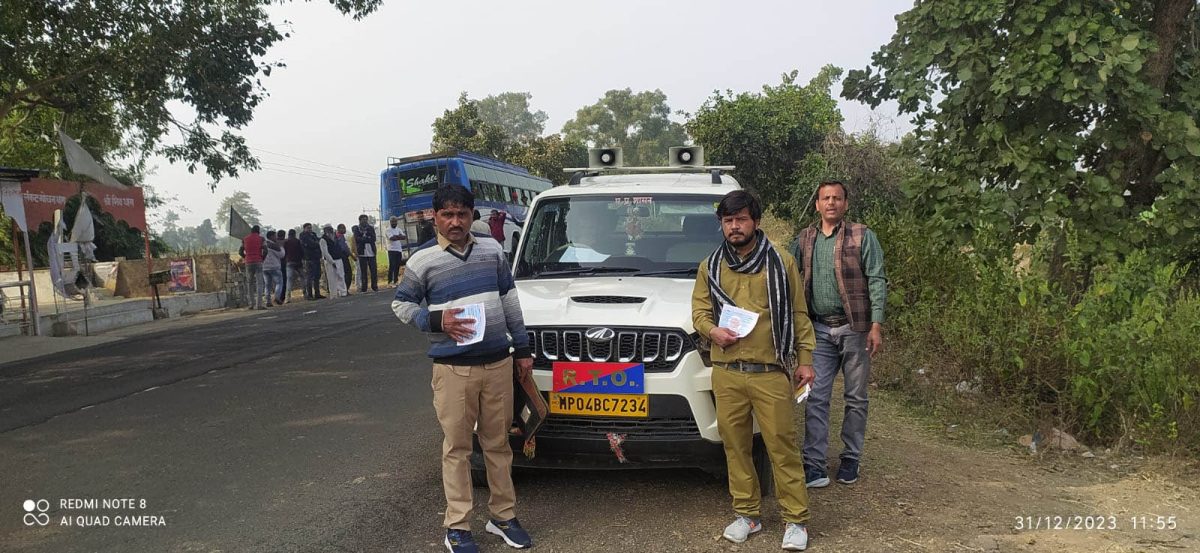 सड़क हादसे के बाद सख्ती फिटनेस और परमिट पर सख्ती से सड़क पर कम हुईं बसें