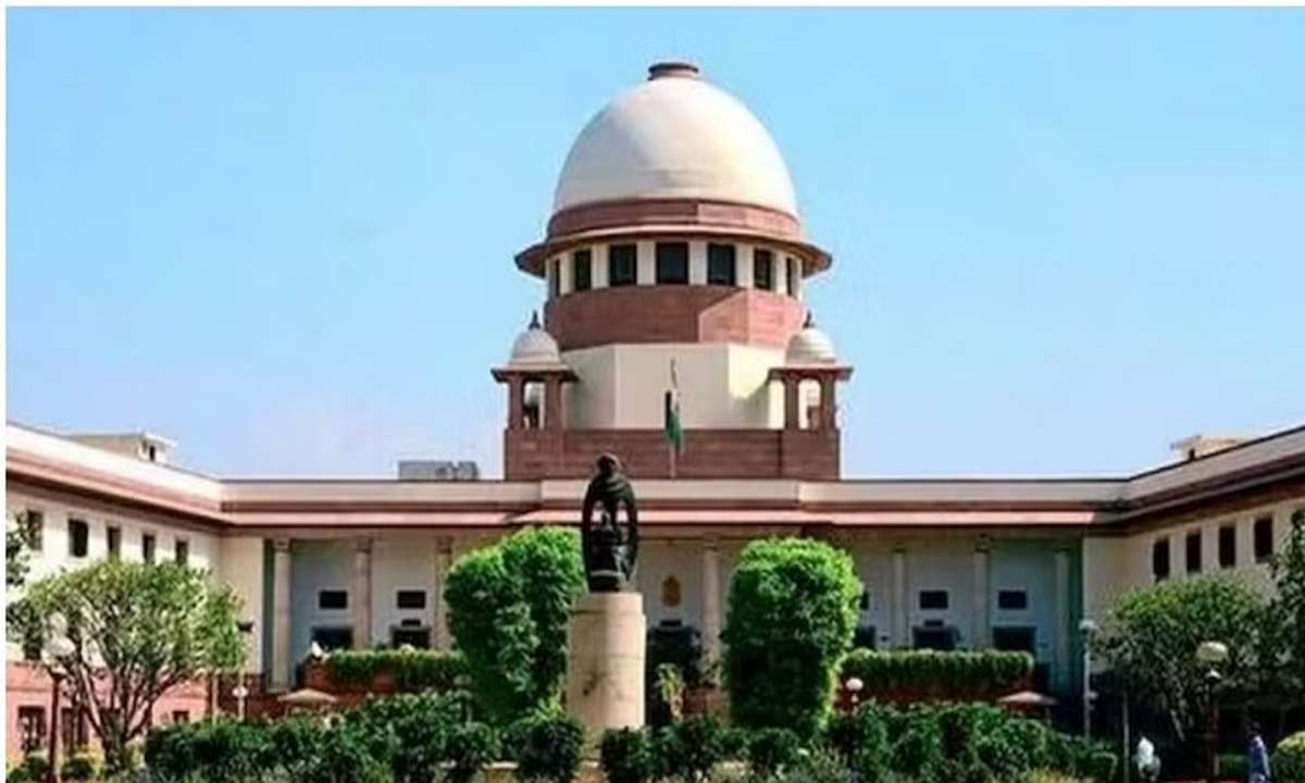 सुप्रीम कोर्ट ने ग्रेट इंडियन बस्टर्ड को बचाने की योजना पर दिया जोर