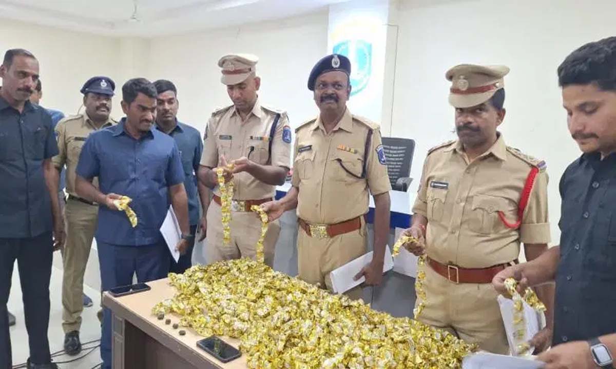 पुलिस स्कूली बच्चों को नशीली दवाओं के तस्करों से बचाने के लिए सक्रिय उपायों की योजना बना रही