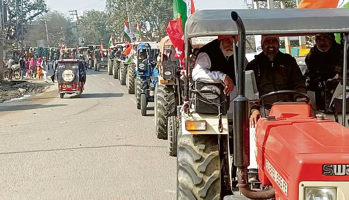 Haryana : एमएसपी की गारंटी को लेकर एसकेएम ने निकाली ट्रैक्टर रैली