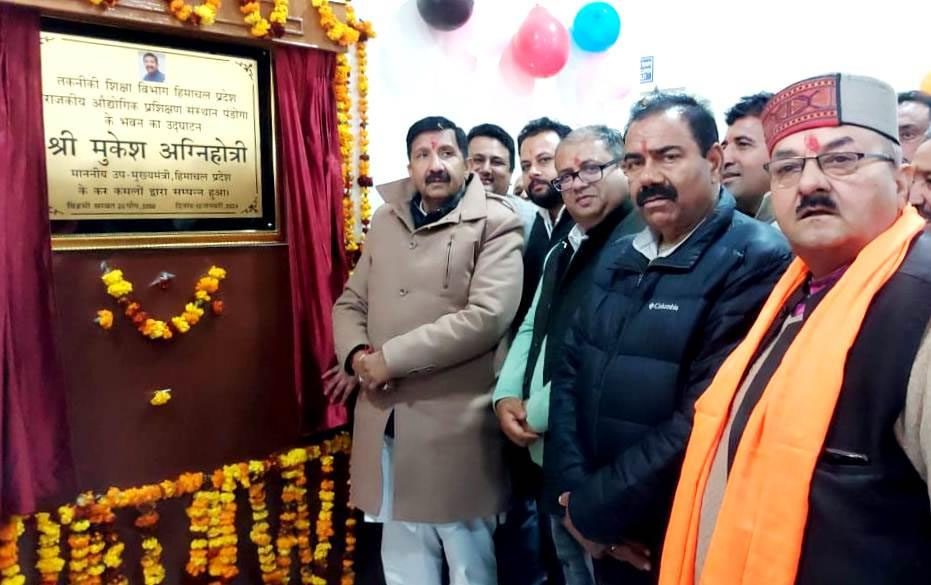 Himachal : उपमुख्यमंत्री मुकेश अग्निहोत्री ने हरोली में 25 करोड़ रुपये के विकास कार्यों की आधारशिलाएं रखीं