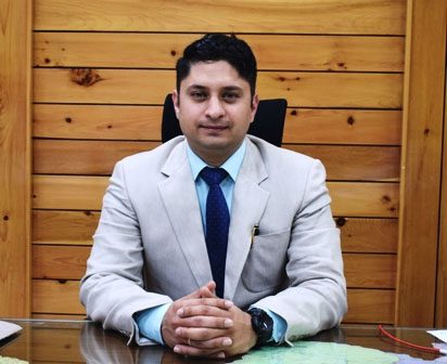 Himachal : चंबा डीसी ने कहा, स्थानीय वस्तुओं को बढ़ावा दिया जाएगा