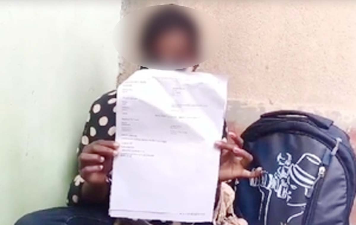 बेवफाई से हुई आहत युवती, कड़ाके की ठंड में प्रेमी के घर के आगे 48 घंटे से धरने पर बैठी