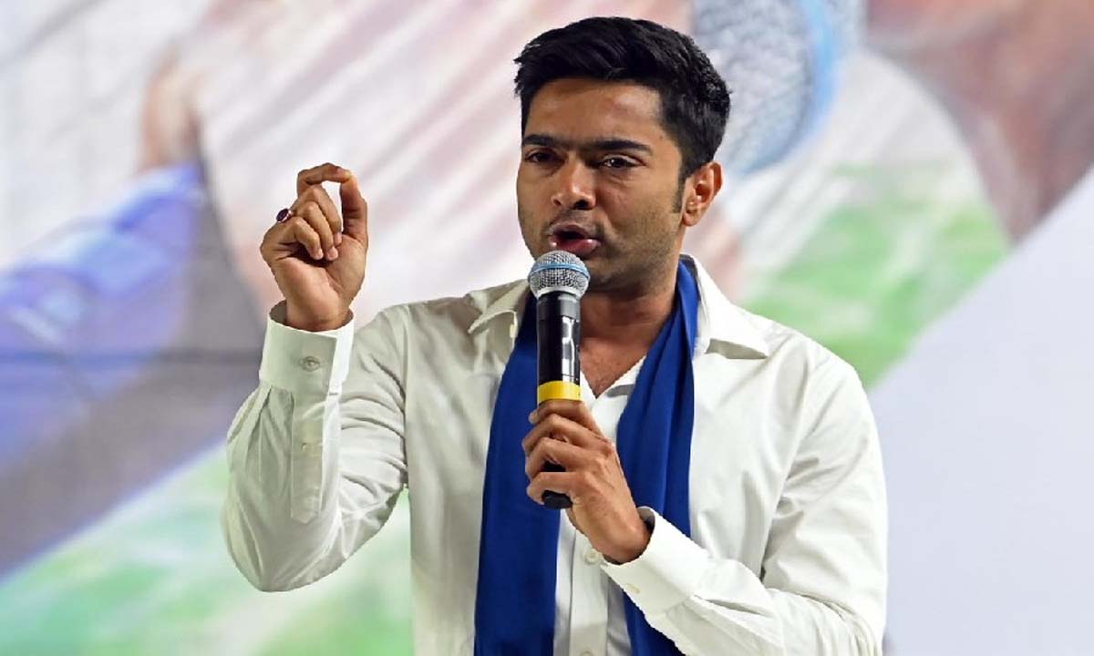 Abhishek Banerjee: विकास के नाम पर वोट करें, धर्म के नाम पर नहीं