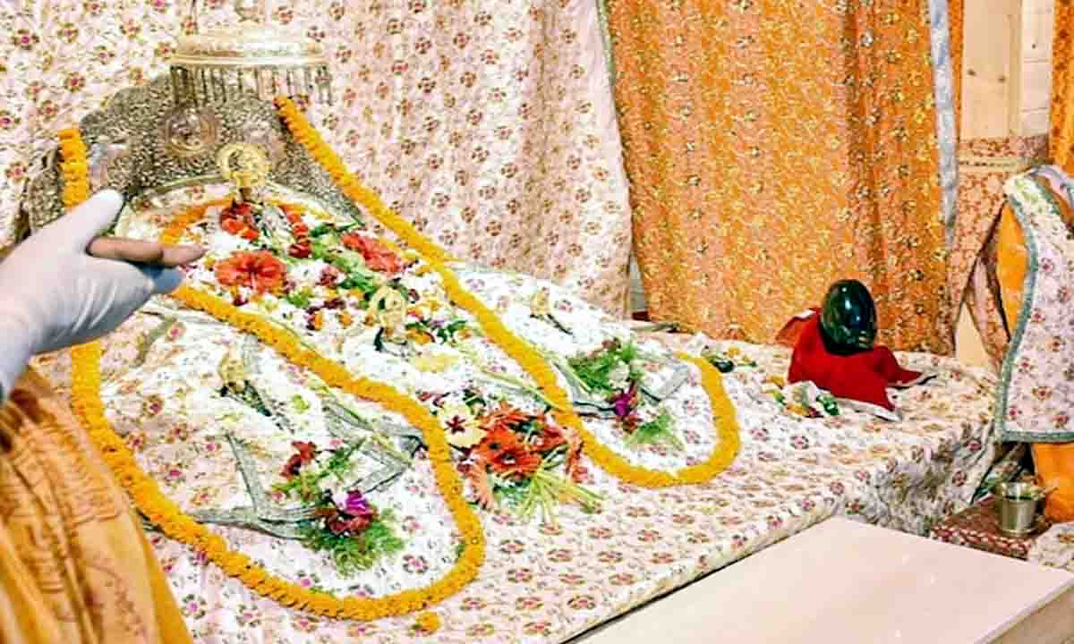 Lucknow : आज शाम सात बजे के बाद अस्थाई मंदिर में दर्शन नहीं कर सकेंगे आम श्रद्धालु
