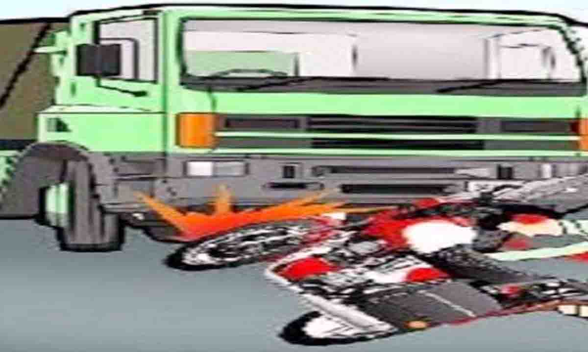 road accident : ट्रक और मोटरसाइकिल की जोरदार टक्कर , युवक की दर्दनाक मौत