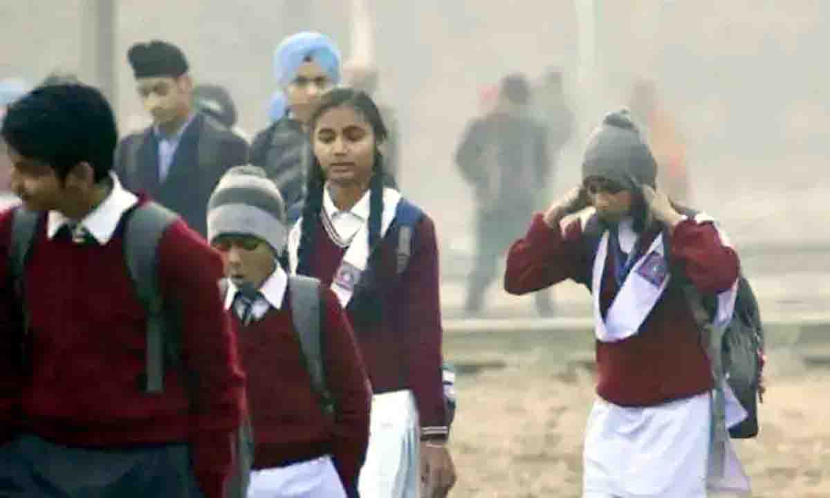 Gwalior : शीतलहर की चपेट में ग्वालियर सरकारी और निजी स्कूल 11 बजे से ही खुलने के आदेश