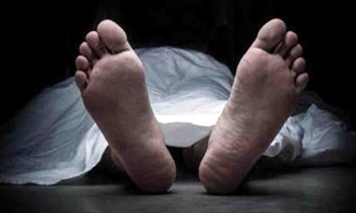 Budaun : युवक ने 112 पर कॉल कर सूचना दी , फंदे में लटका शव