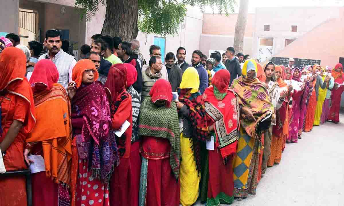 Bundi : स्वतंत्र और निष्पक्ष मतदान हो प्राथमिकता - जिला निर्वाचन अधिकारी 14वें राष्ट्रीय मतदाता दिवस