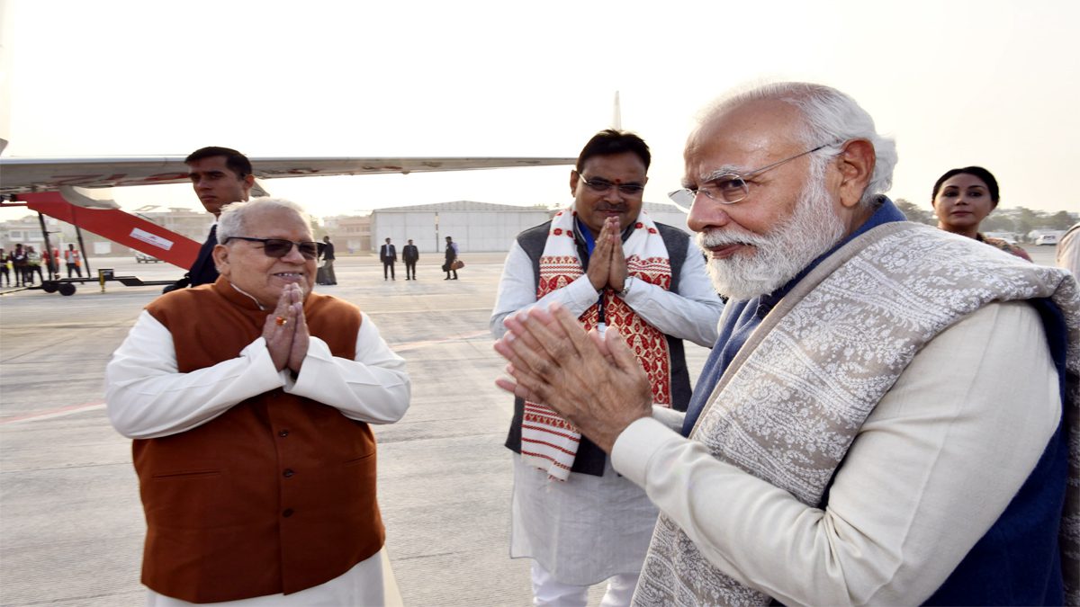 Jaipur :राज्यपाल कलराज मिश्र और मुख्यमंत्री भजन लाल शर्मा ने प्रधानमंत्री मोदी को दी भावभीनी विदाई