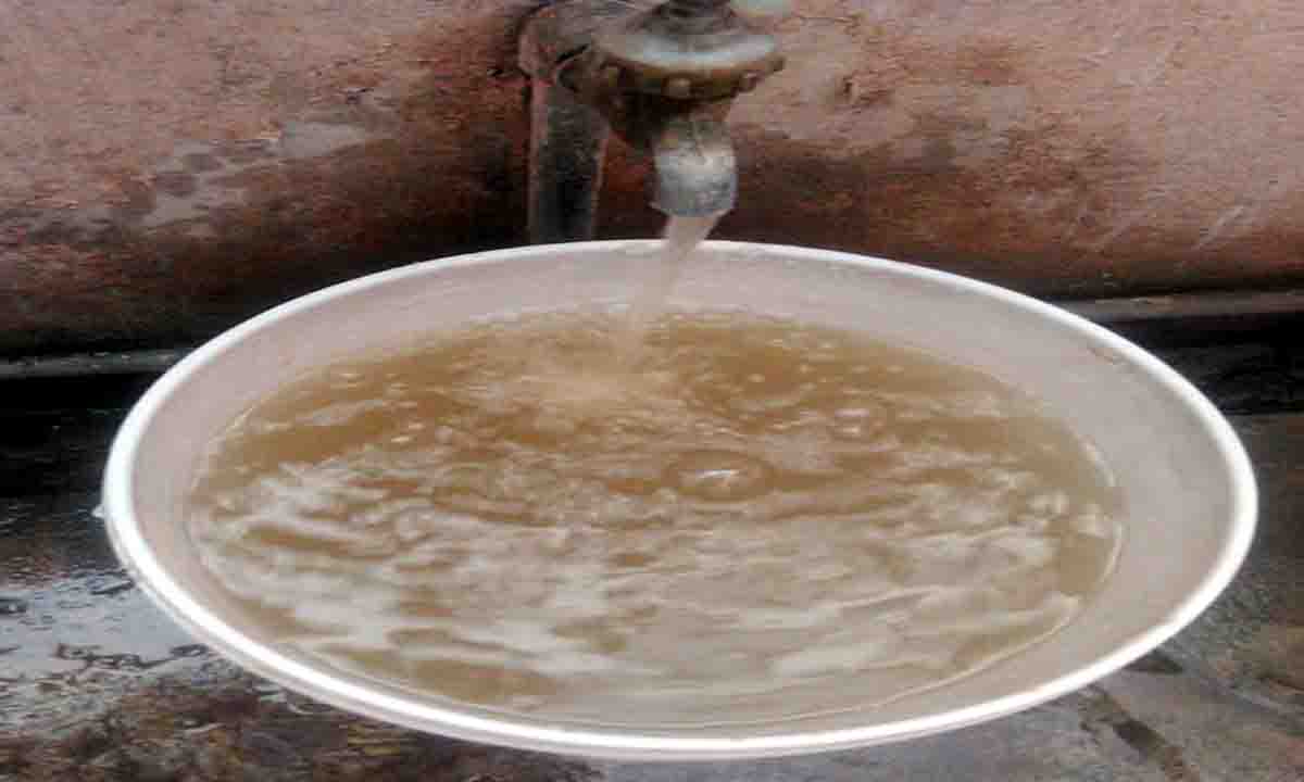 Kiriburu : सेलकर्मियों के आवासों व बस्तियों में दूषित पेयजल आपूर्ति होने से नाराजगी