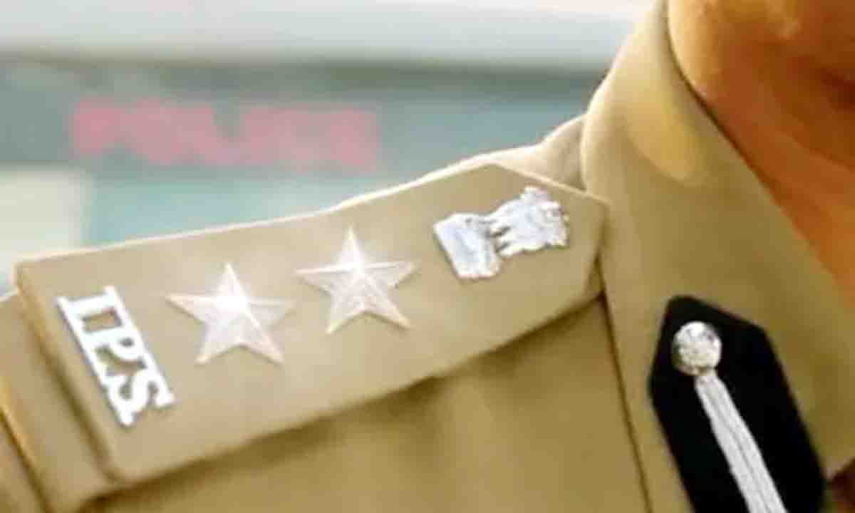 Lucknow : छह आईपीएस अफसरों के तबादले, जें रवींद्र गौड़ नए कमिश्नर बने