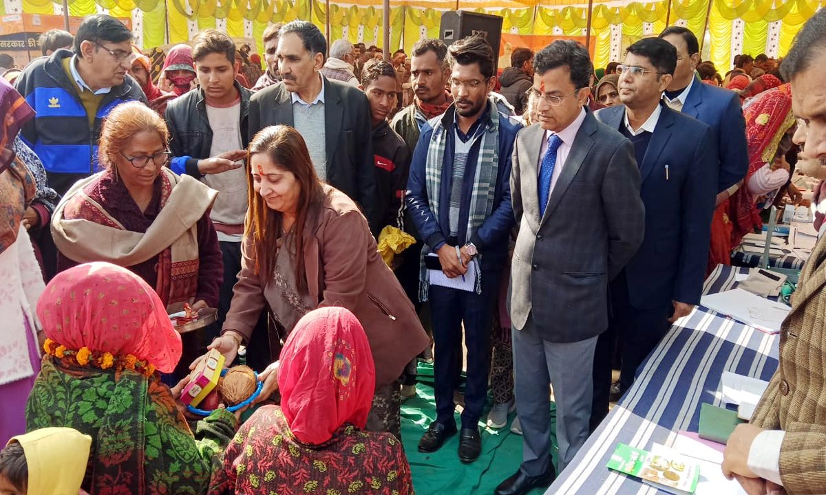 Churu : अधिकारियों के पास रहे वंचित पात्र व्यक्तियों की सूची, ताकि शत-प्रतिशत को दे सकें लाभ