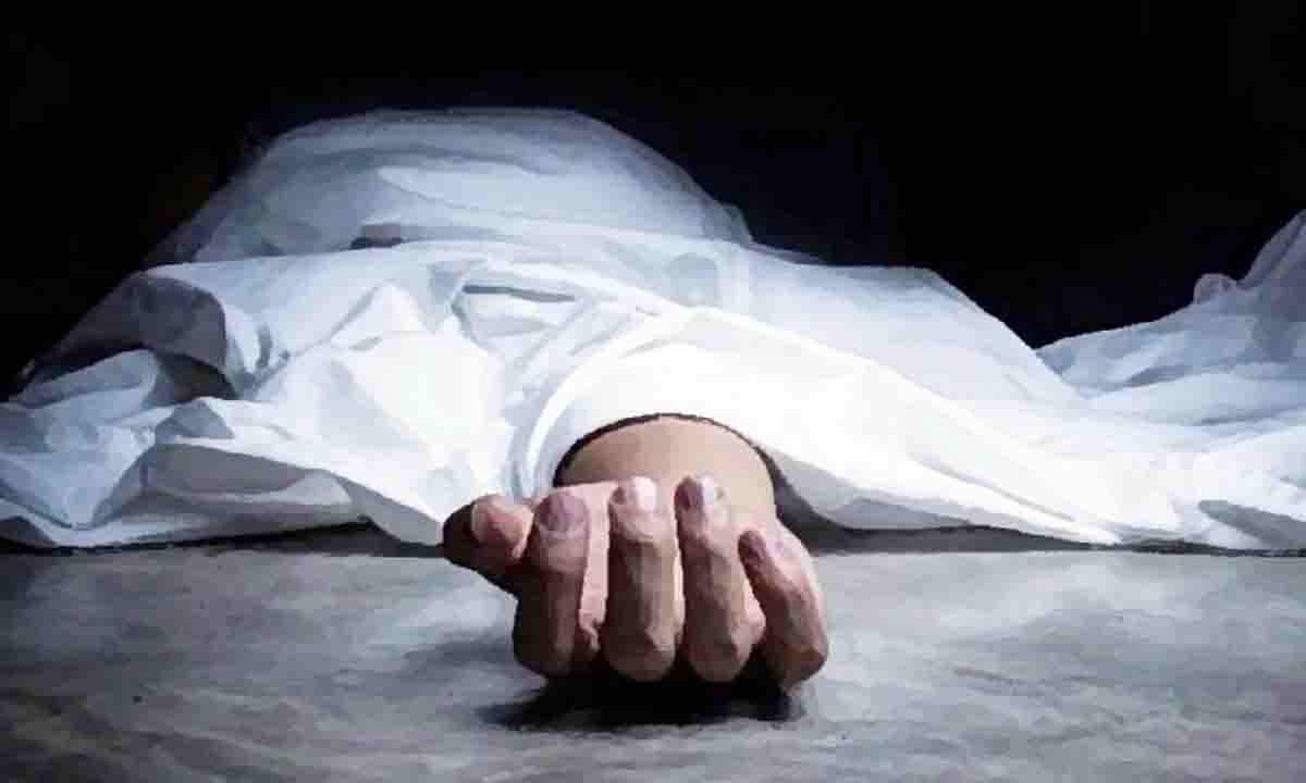 पुलिस वाहन से कूदकर घायल व्यक्ति की इलाज के दौरान मौत ,पुलिस पर हत्या का आरोप