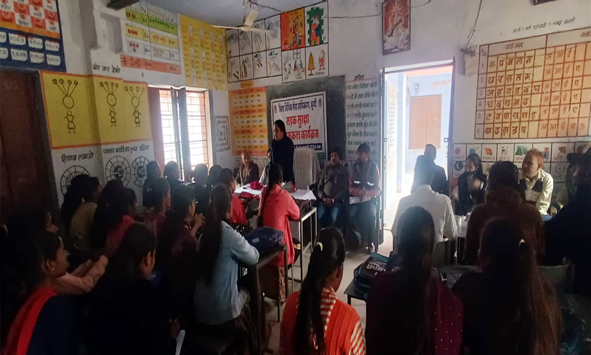 हिंडोली कॉलेज में विद्यार्थियों की सड़क सुरक्षा जीवन रक्षा कार्यशाला का हुआ आयोजन