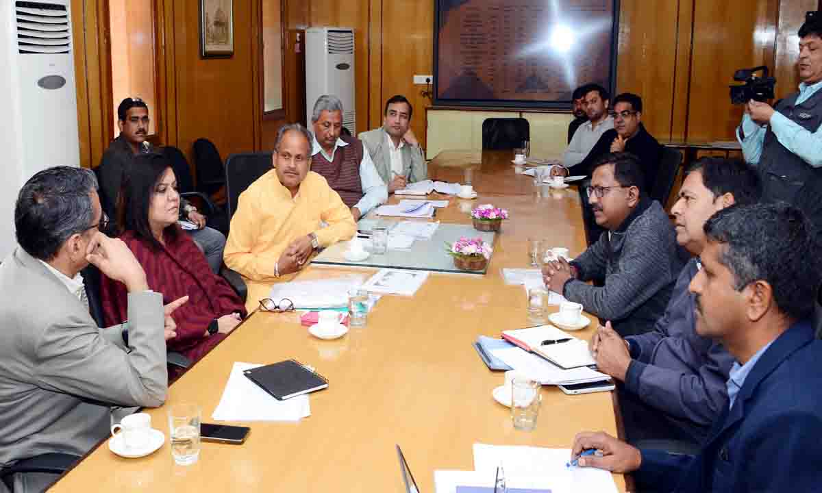 Jaipur : राजस्व मंत्री ने ली समीक्षा बैठक ,वर्चुअल हियरिंग को जल्द अमल लाकर कार्य प्रणाली का हिस्सा बनाया जाए