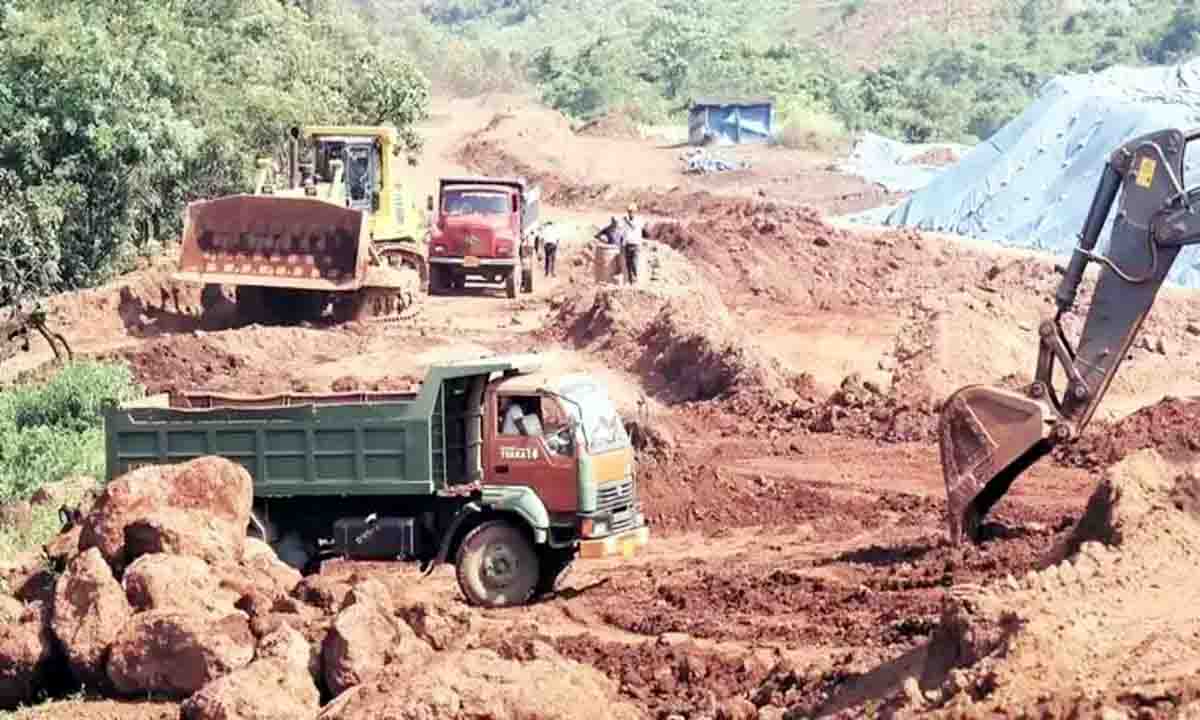 Jaipur : अवैध खनन गतिविविधियों के खिलाफ संयुक्त अभियान राज्य व्यापी अभियान के दौरान 110 स्थलों पर कार्यवाही