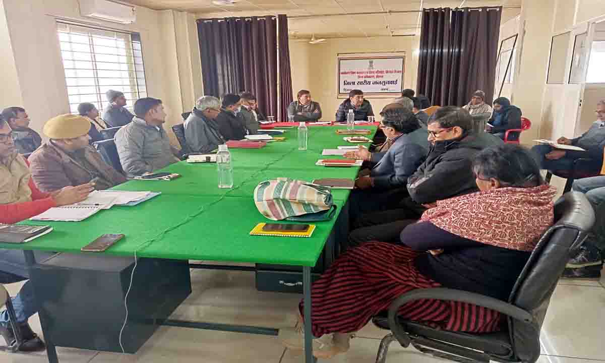 खैरथल तिजारा (राजस्थान) जिला कलक्टर की अध्यक्षता में जिला सचिवालय खैरथल में की गई