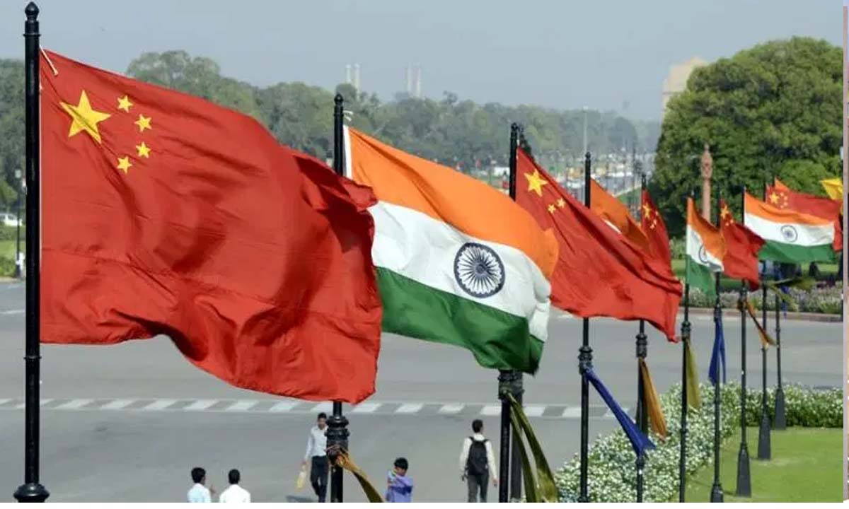 भारत और चीन: शक्ति, प्रदर्शन और मुद्रा का