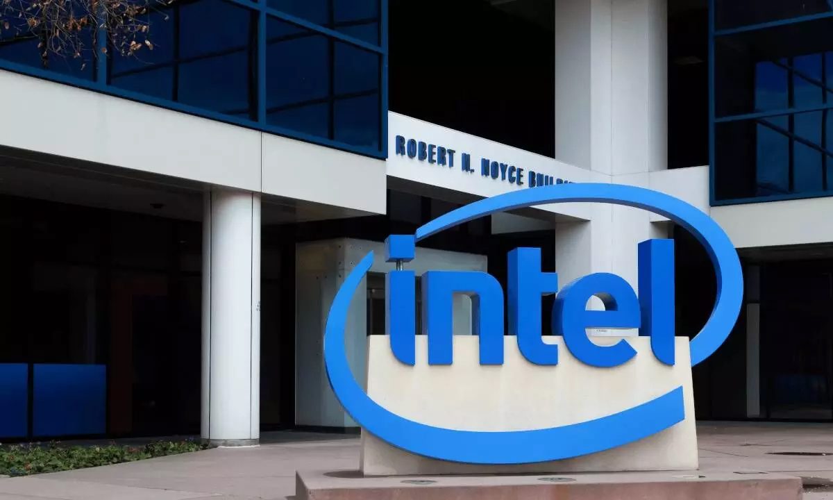 Intel ने सिलिकॉन मोबिलिटी का अधिग्रहण किया