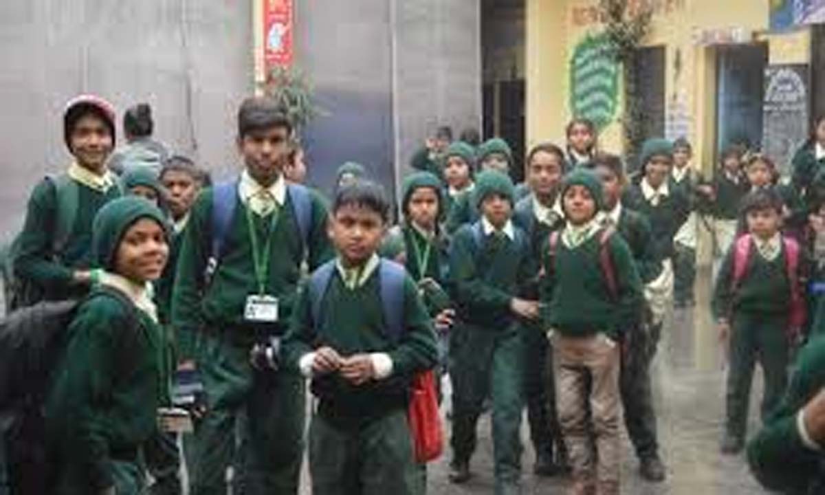 प्रशासन ने कांगड़ा जिले में स्कूलों के समय में संशोधन किया