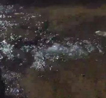 सुंदर नगर में पाइप लाइन फूटा, मरम्मत करने अब तक नहीं पहुंचे निगम गर्मी