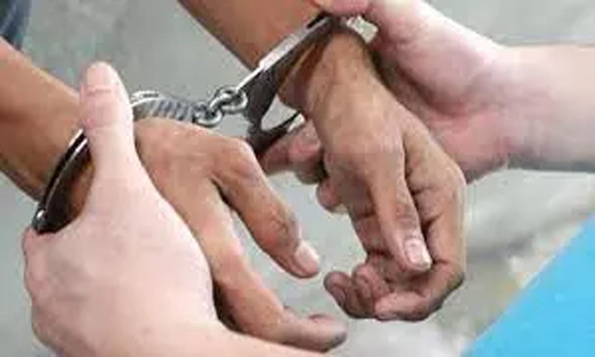 तीन चोर पुलिस के हत्थे चढ़े, 16 लाख की संपत्ति बरामद