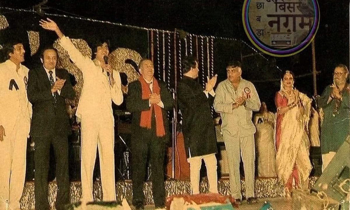 बिग बी ने शेयर की रेखा संग अनदेखी तस्वीर