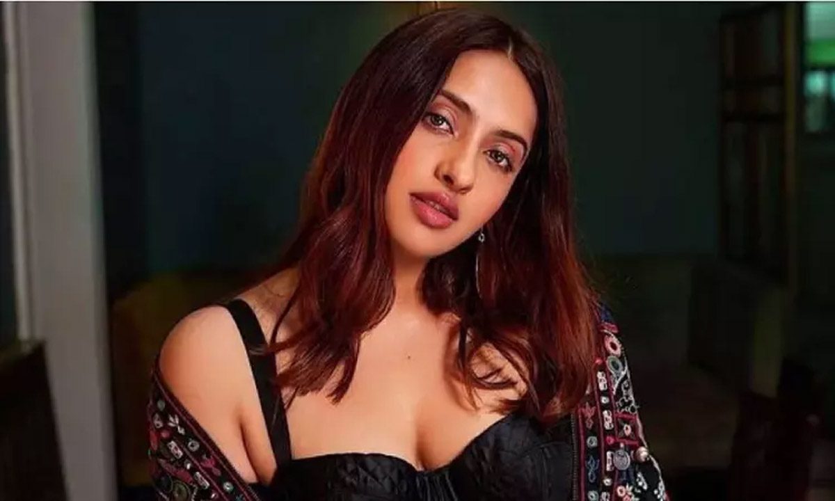 आकांशा रंजन कपूर ने हैदराबाद में 'मायावन' की शूटिंग फिर से शुरू की