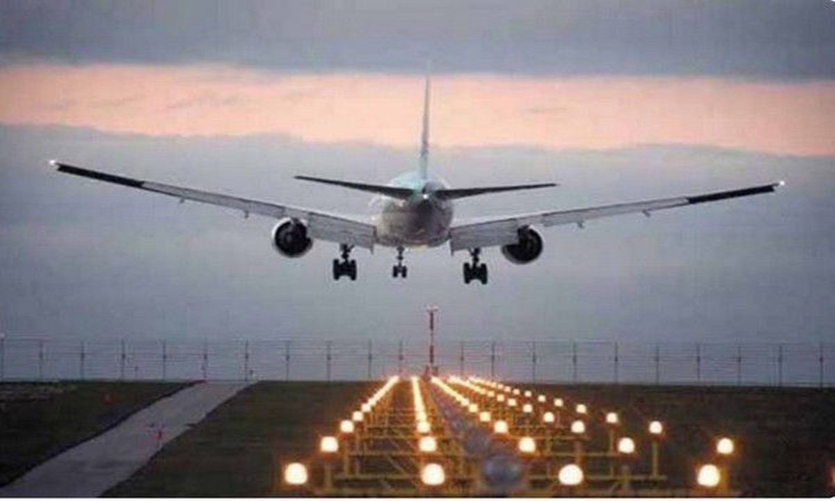 इंडिगो की फ्लाइट में देरी, यात्री ने कहा "मेरी सीट के नीचे बम है"