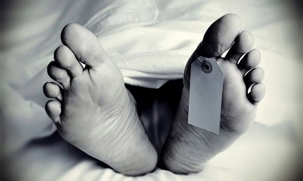 नाबालिग से बलात्कार, गर्भवती होने पर की आत्महत्या