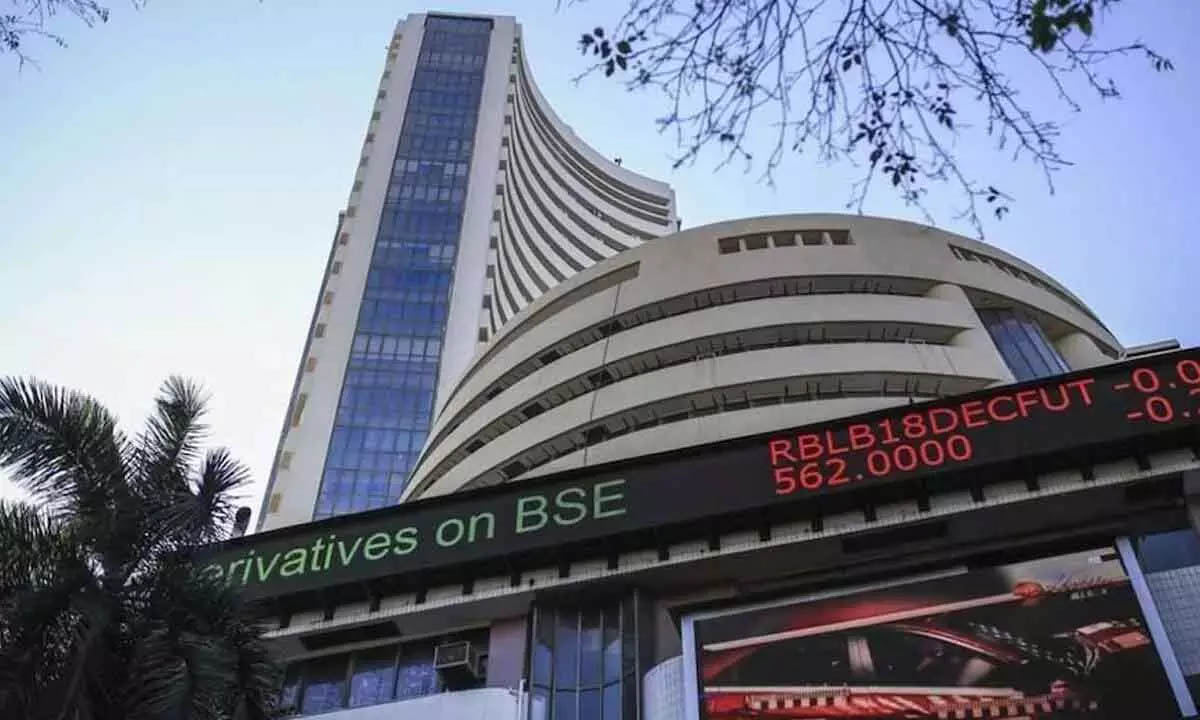 मुनाफावसूली से प्रमुख सूचकांक नीचे गिरे