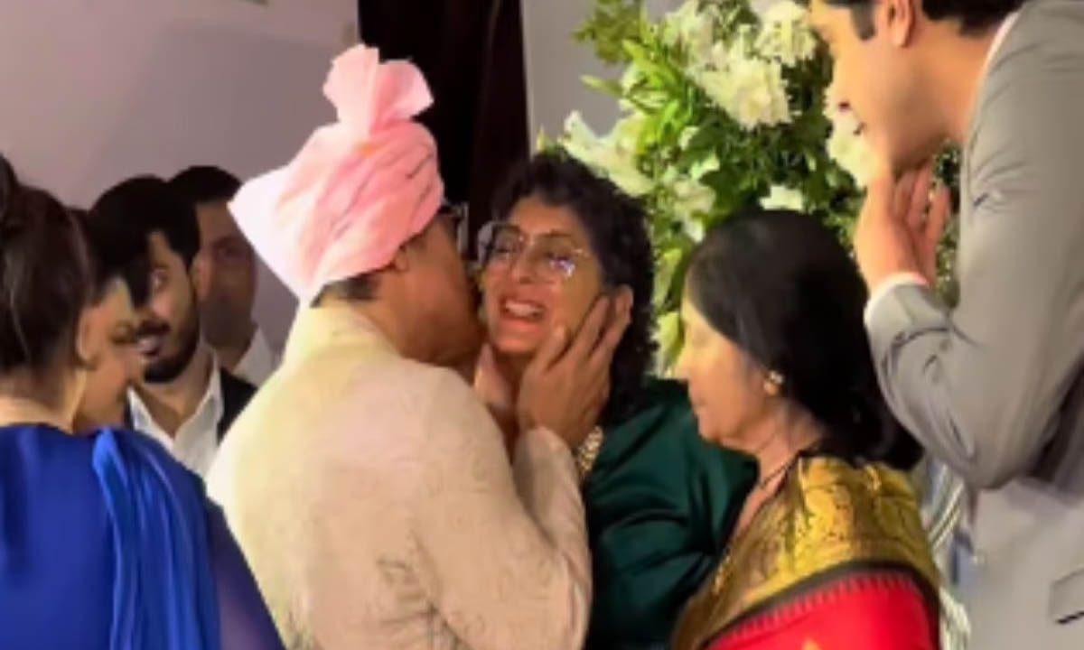 आमिर खान ने पूर्व पत्नी किरण राव को किया किस, VIDEO वायरल
