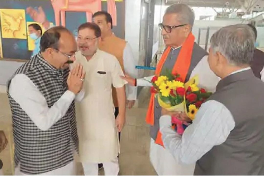 बीजेपी पदाधिकारियों और विधायकों की बैठक कल, ओम माथुर रायपुर में