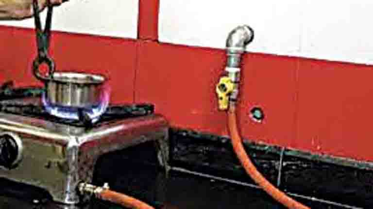 गगरेट में पीएनजी सिस्टम से घरेलू गैस की सप्लाई