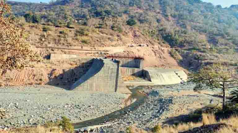 13 साल बाद भी खेतों को तर नहीं कर सकी यह परियोजना